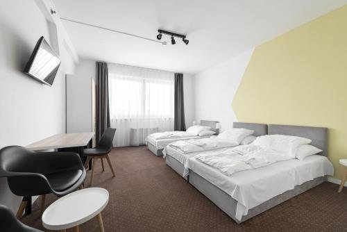 Hotel Chesscom — Guest room