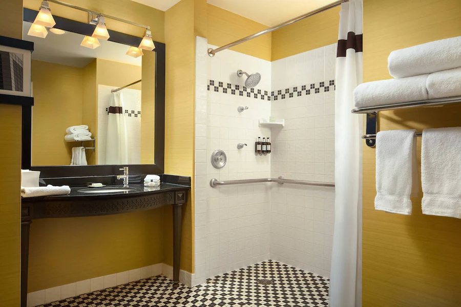 Hotel Chicago Downtown Autograph Collection Chicago Illinois — Bathroom