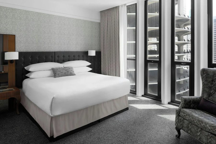 Hotel Chicago Downtown Autograph Collection Chicago Illinois — Guest room