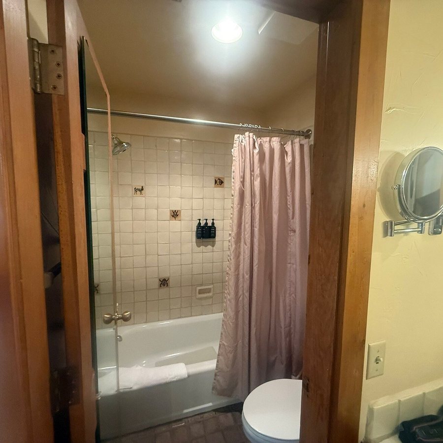 Hotel Chimayo — Bathroom