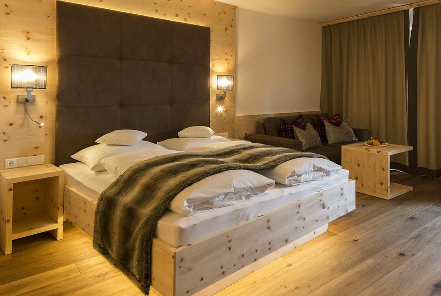 Hotel Christof — Guest room