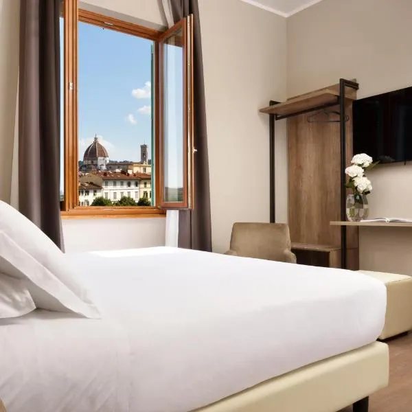 Hotel City — Guest room