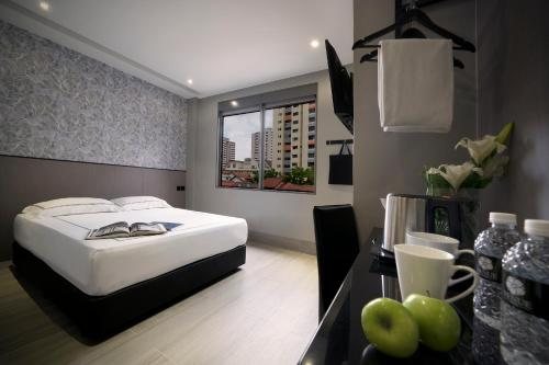 Hotel Classic by Venue — Guest room