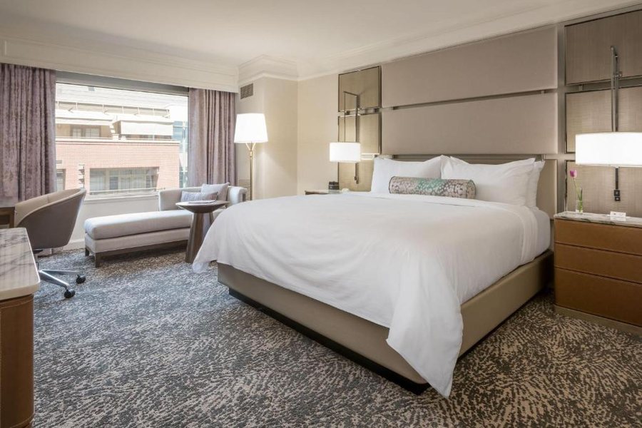Hotel Clio a Luxury Collection Hotel Denver Cherry Creek — Guest room
