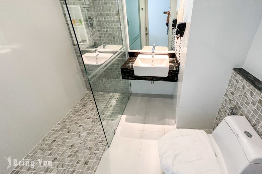 Hotel Clover Patong Phuket Patong Kathu Phuket — Bathroom