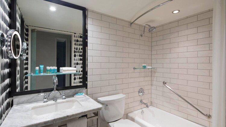 Hotel Colee Atlanta Buckhead Autograph Collection — Bathroom