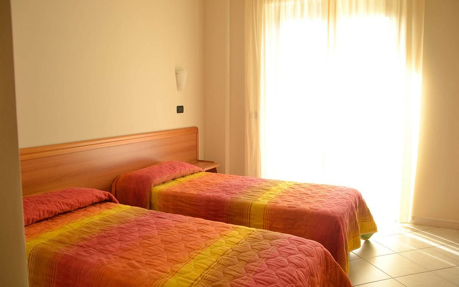 Hotel Colonne — Guest room