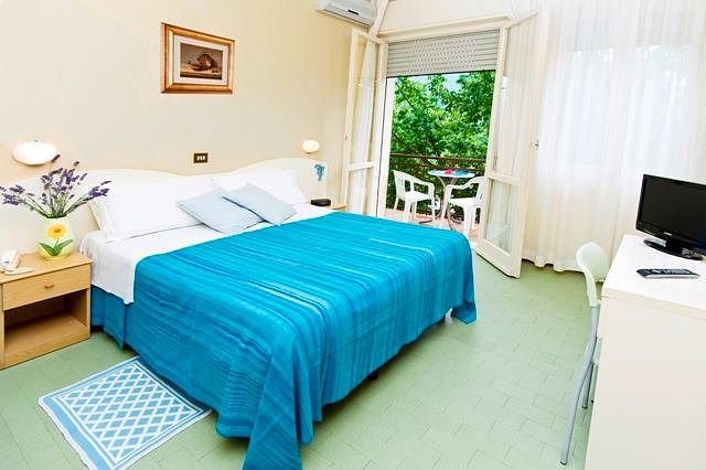 Hotel Concord — Guest room
