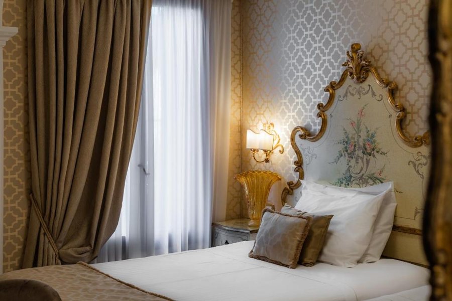 Hotel Concordia — Guest room