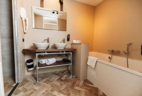 Hotel Congrescentrum De Zeeuwse Stromen — Bathroom
