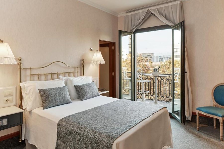 Hotel Continental Palacete Barcelona Catalonia — Guest room