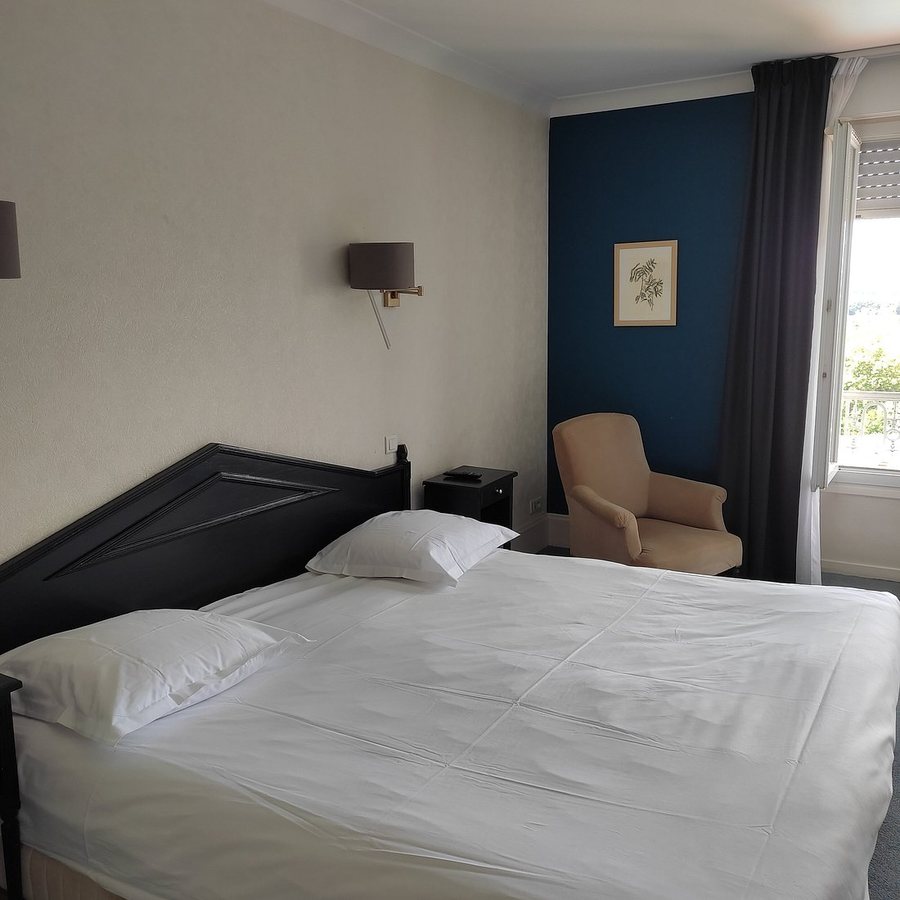 Hotel Cosmos Spa — Guest room