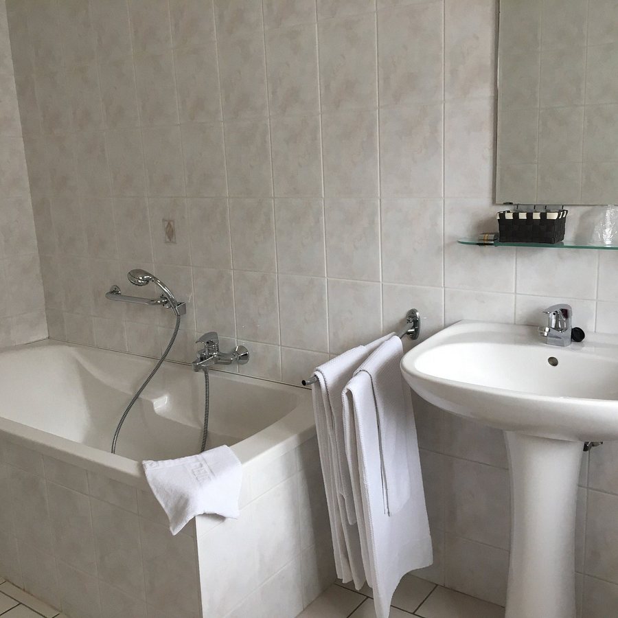 Hotel Cosy — Bathroom
