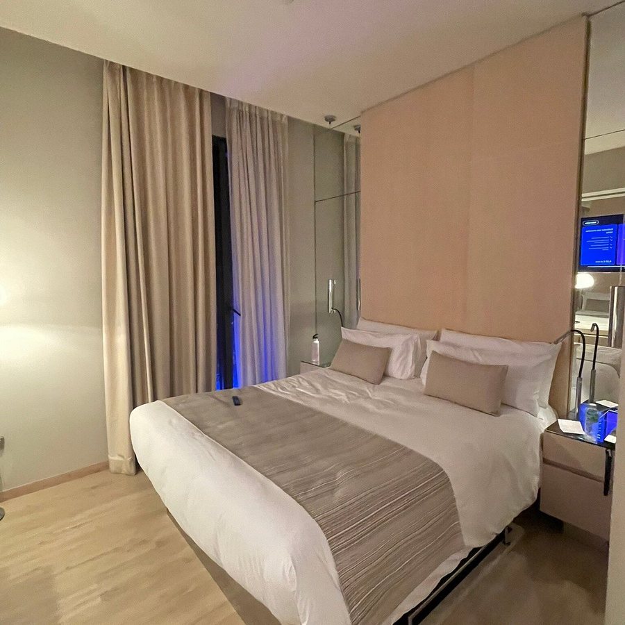 Hotel Cram Barcelona Catalonia — Guest room