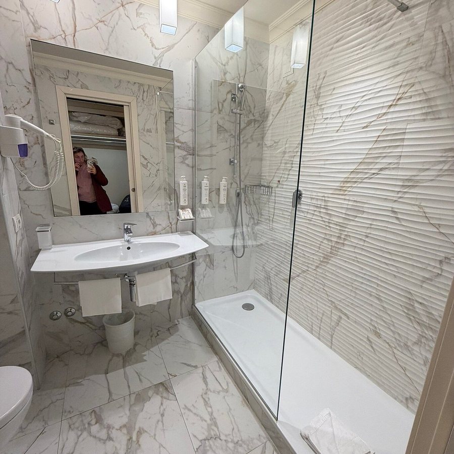 Hotel Cristoforo Colombo — Bathroom