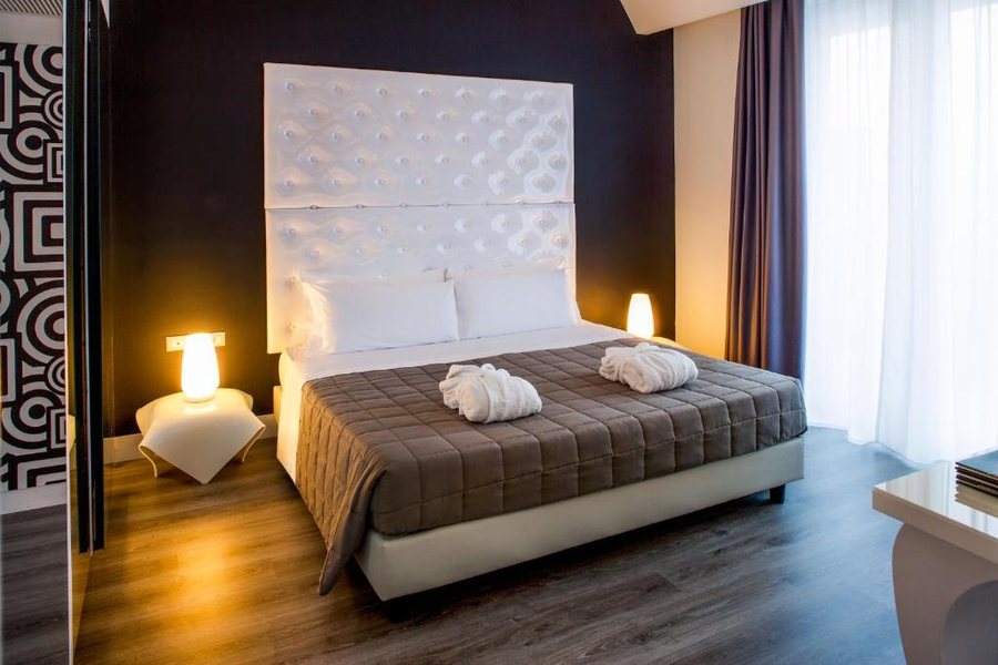Hotel Da Vinci — Guest room