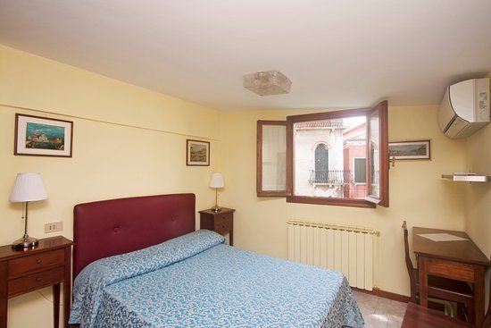 Hotel Dalla Mora — Guest room