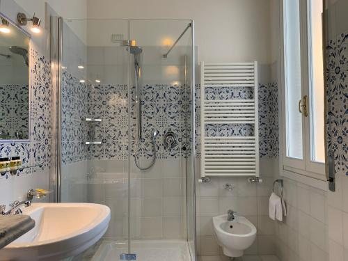 Hotel David — Bathroom