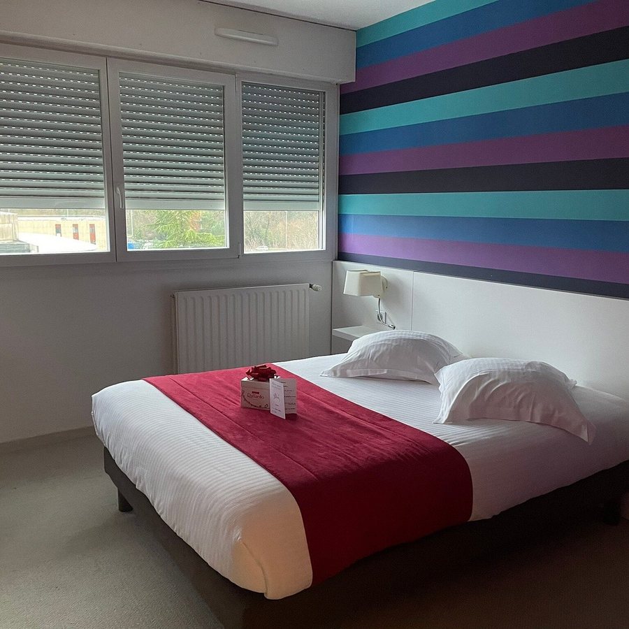 Hotel de Guyenne — Guest room