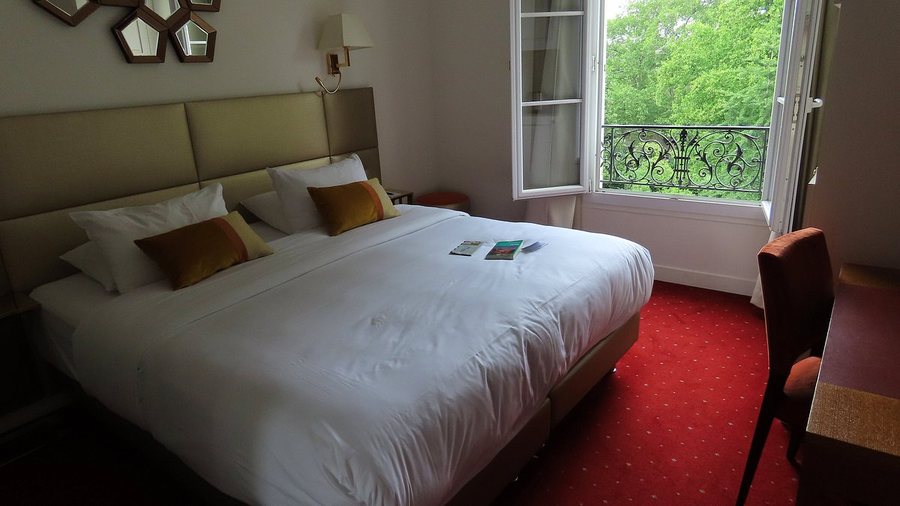 Hotel de Suede St Germain — Guest room