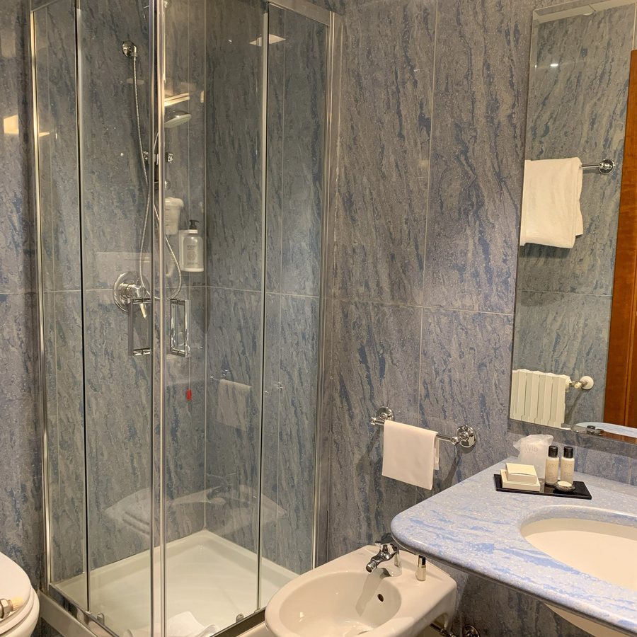 Hotel del Corso — Bathroom