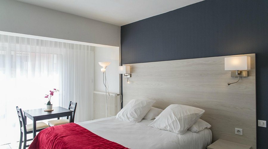Hotel des Sources — Guest room