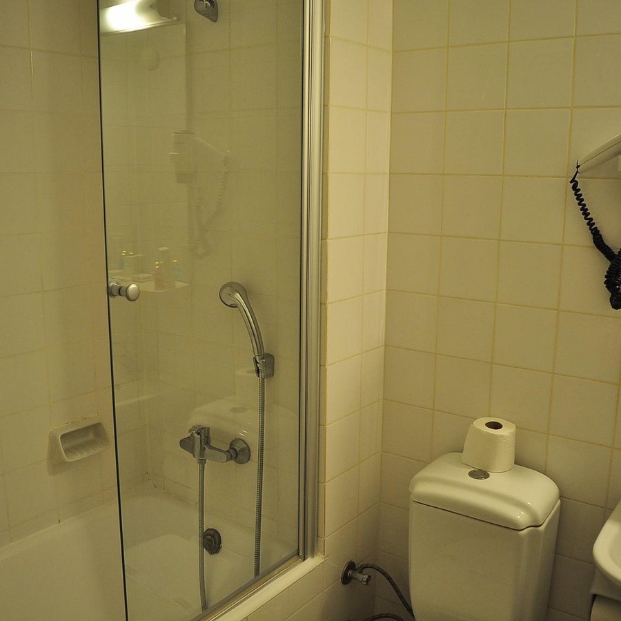 Hotel Diamond City Istanbul — Bathroom