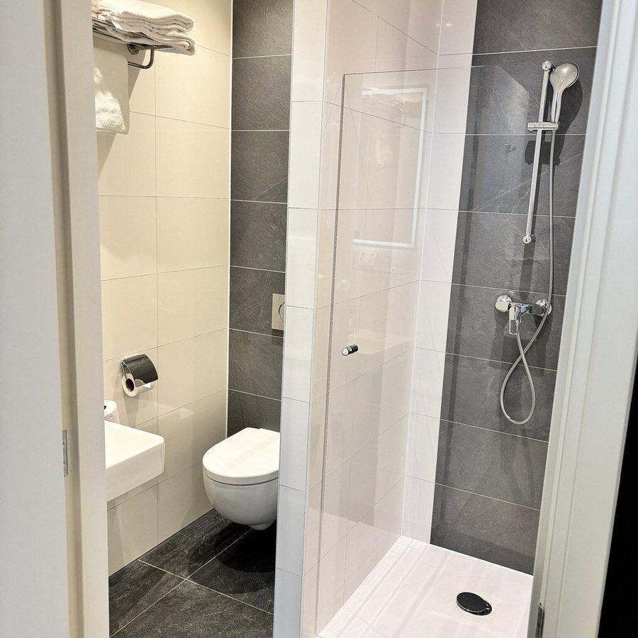 Hotel Doria — Bathroom