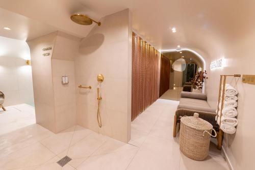 Hotel Dress Code — Bathroom