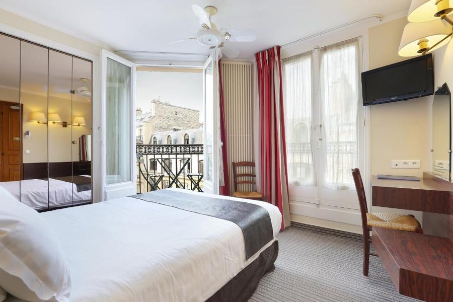 Hotel du College de France — Guest room