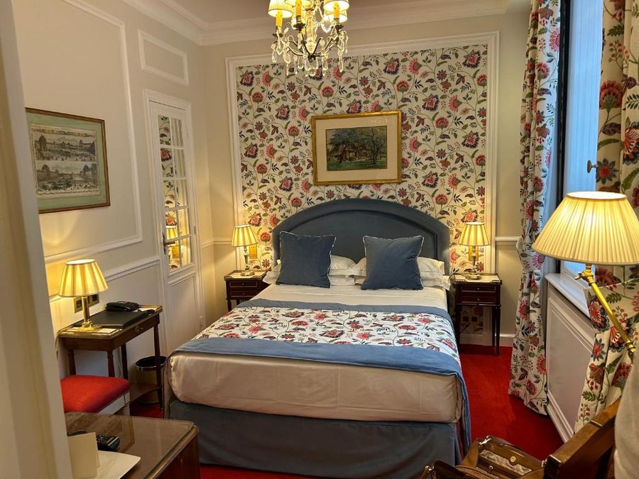 Hotel Duc de Saint Simon — Guest room
