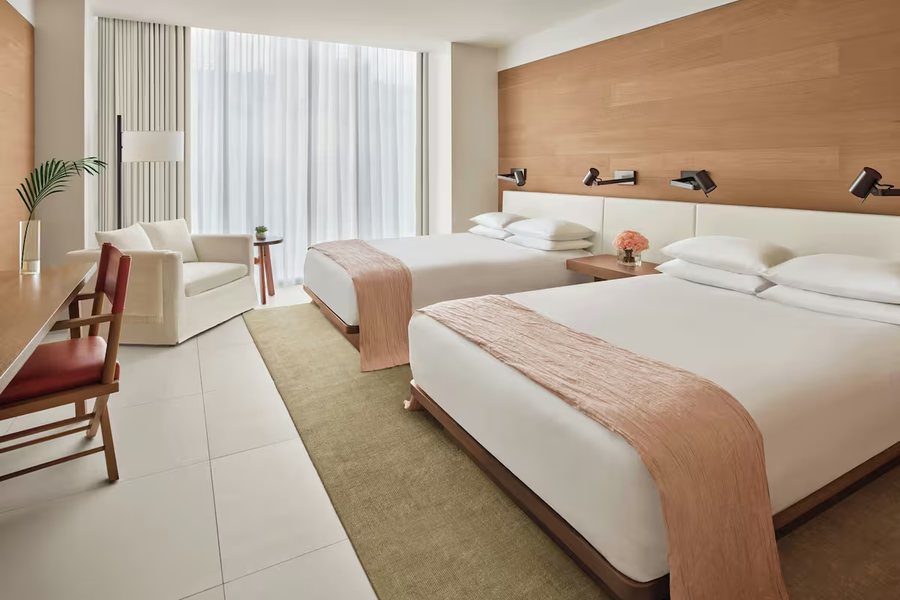 Hotel Edison Miami Beach Florida — Guest room