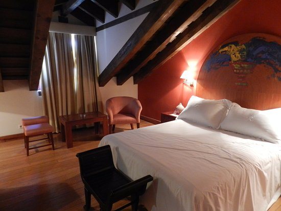 Hotel El Rancho — Guest room