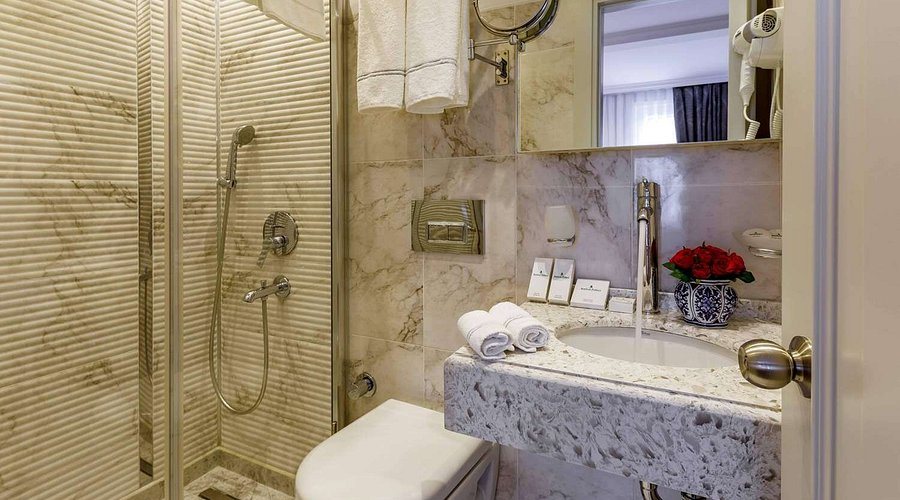 Hotel Emirhan Palace Istanbul — Bathroom
