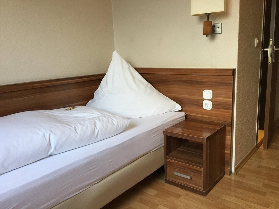 Hotel Erlanger Hof — Guest room