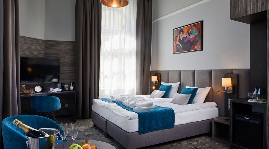 Hotel Estera — Guest room