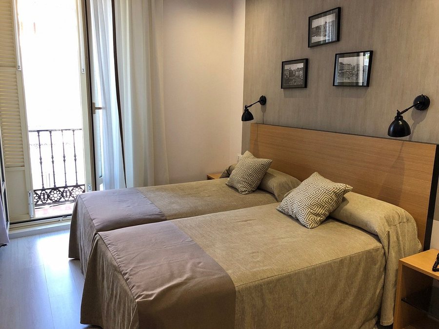 Hotel Europa Madrid — Guest room
