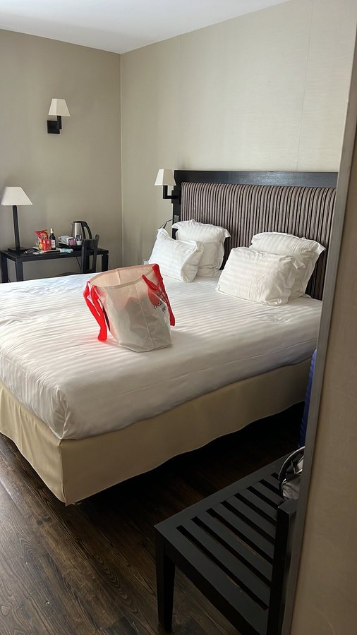 Hotel Europe Saint Severin Paris Ile de France — Guest room