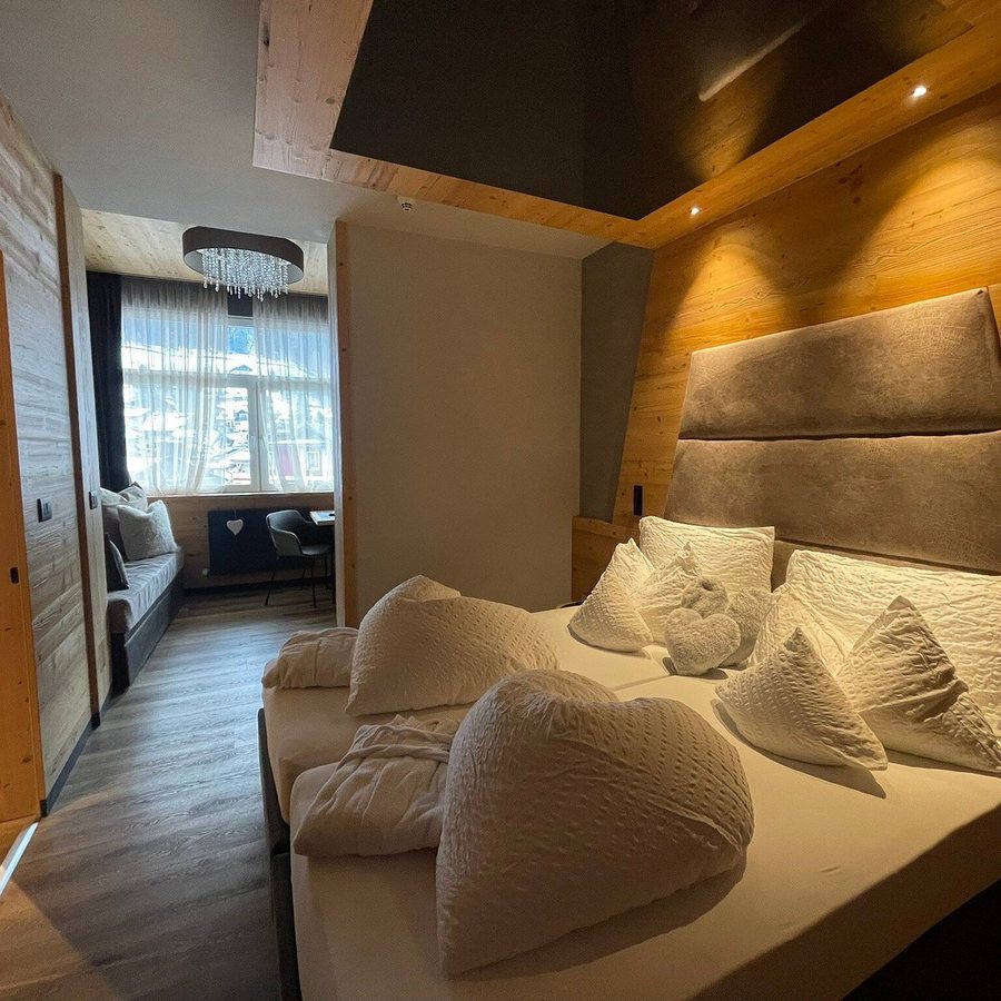Hotel Faloria — Guest room