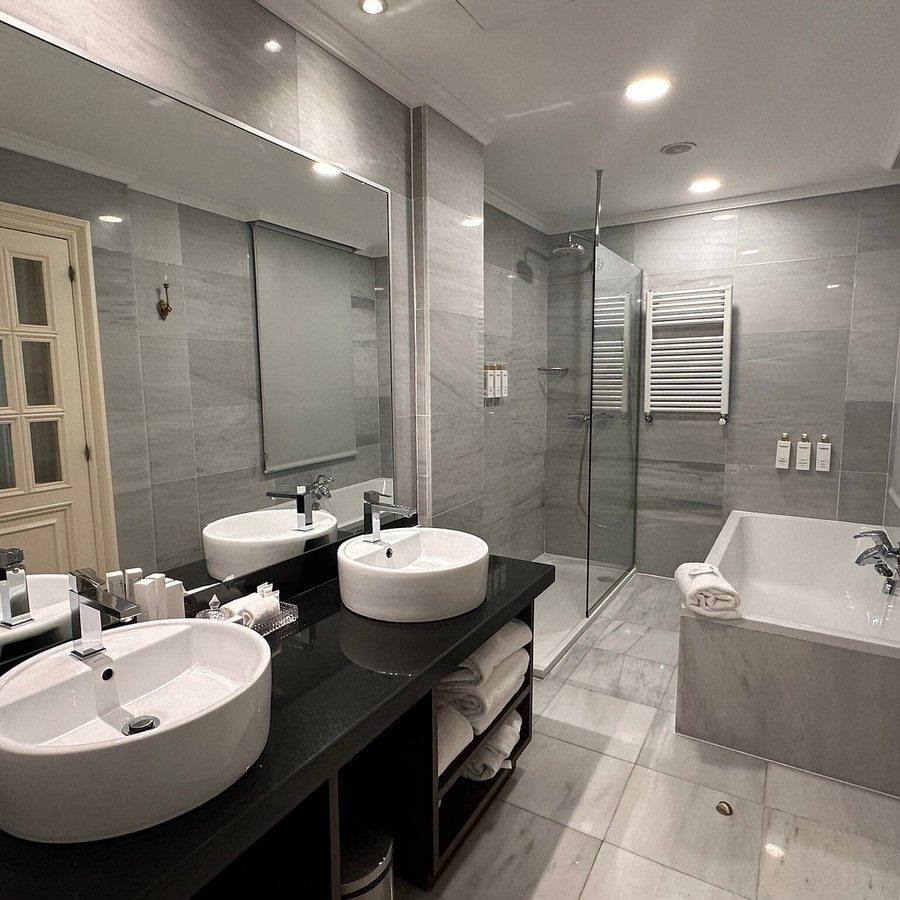 Hotel Fenix Gran Melia The Leading Hotels of the World — Bathroom