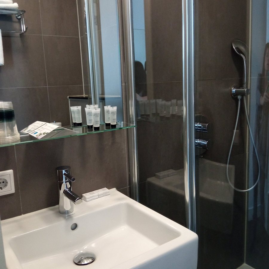 Hotel Fine Harmony — Bathroom