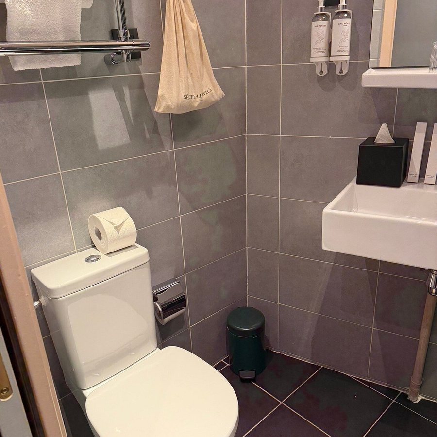 Hotel Fior d Aliza — Bathroom