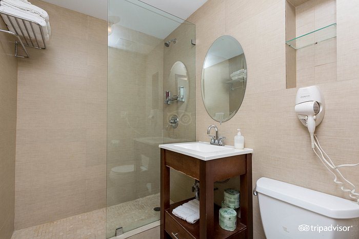 Hotel Five44 New York City New York — Bathroom