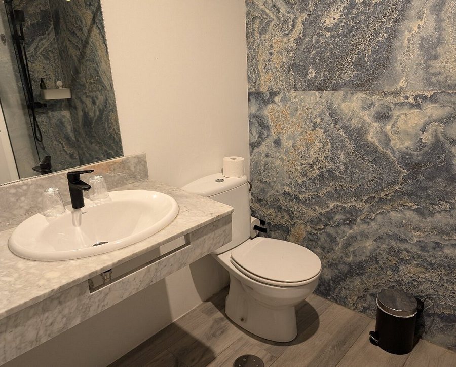 Hotel Fleming Playa Poniente by Punta 25 — Bathroom