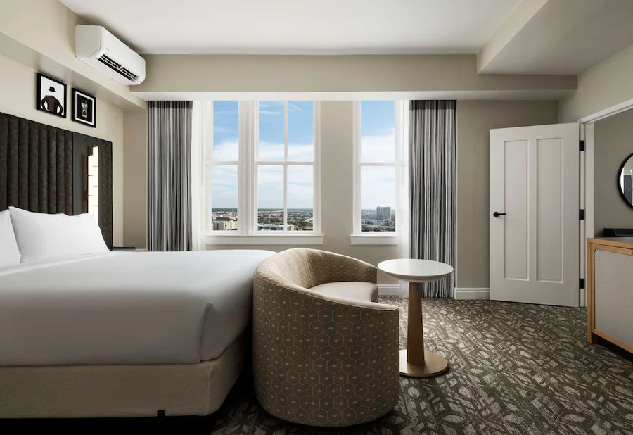 Hotel Flor Tampa Downtown Tapestry Collection By Hilton — Guest room