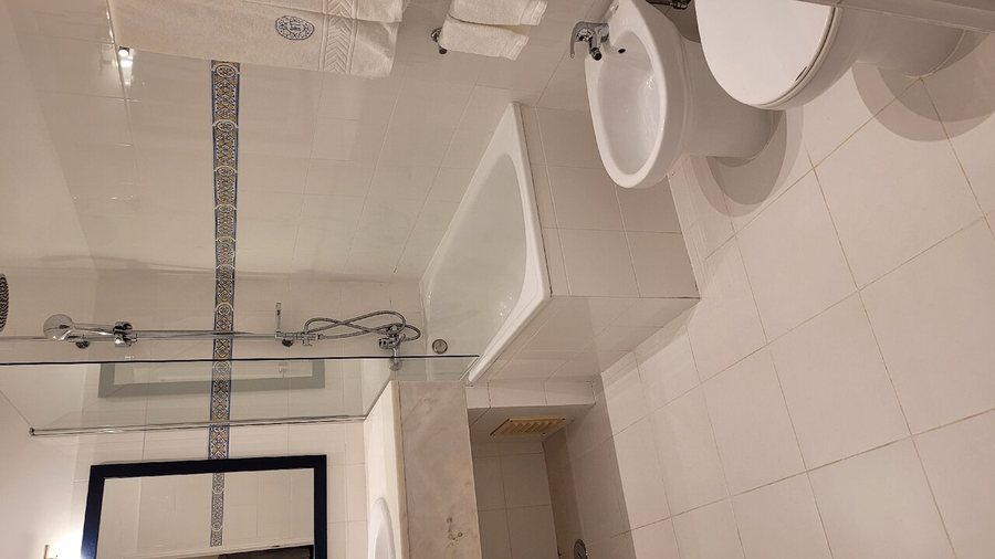 Hotel Florescente — Bathroom