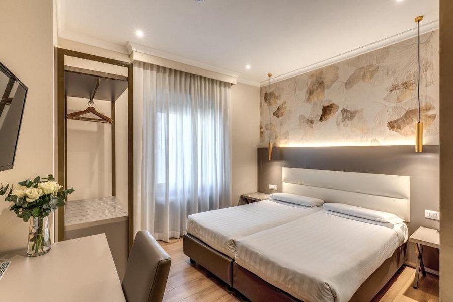 Hotel Flower Garden — Guest room