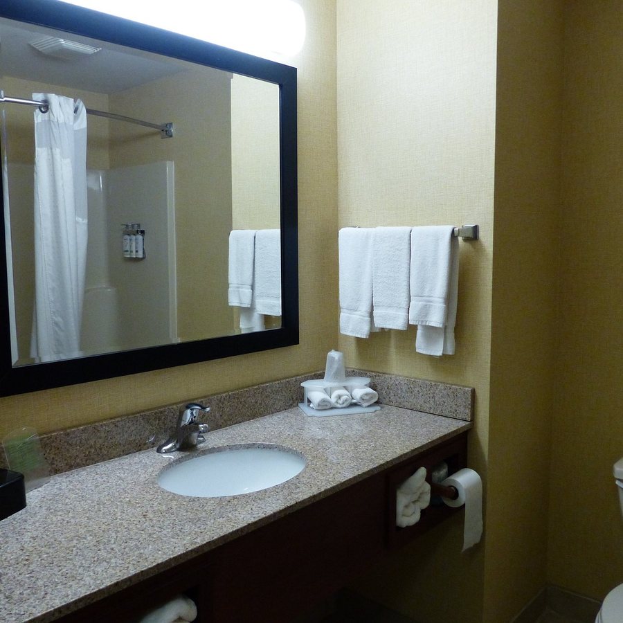 Hotel Frederick Boonville Missouri — Bathroom