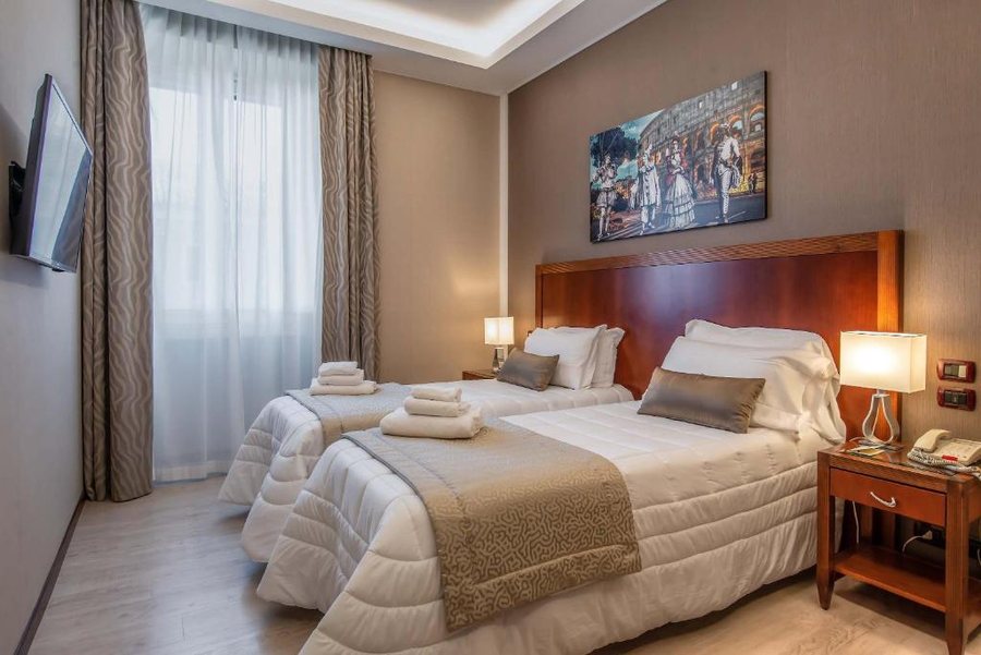Hotel Genova Roma — Guest room