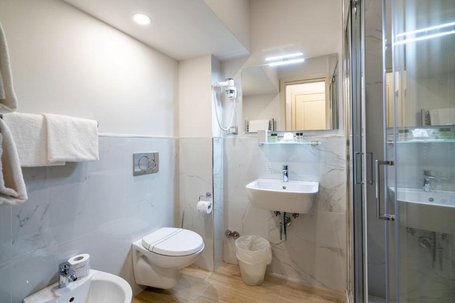Hotel Ginori Al Duomo dBe Hotels — Bathroom